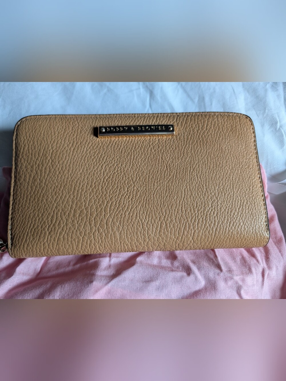 Poppy & Peonies Tan Zip-Around Wallet with Gold Hardware - Picture 3 of 4